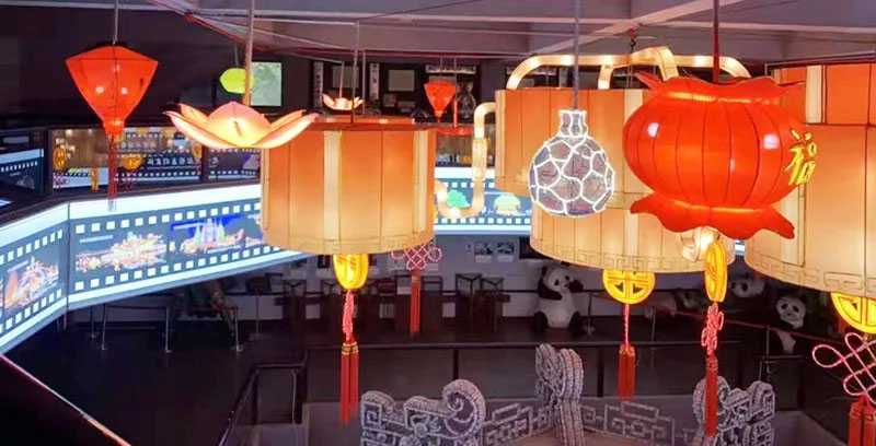 中国彩灯博物馆迎来马来西亚乐龄教师会参观交流（图）